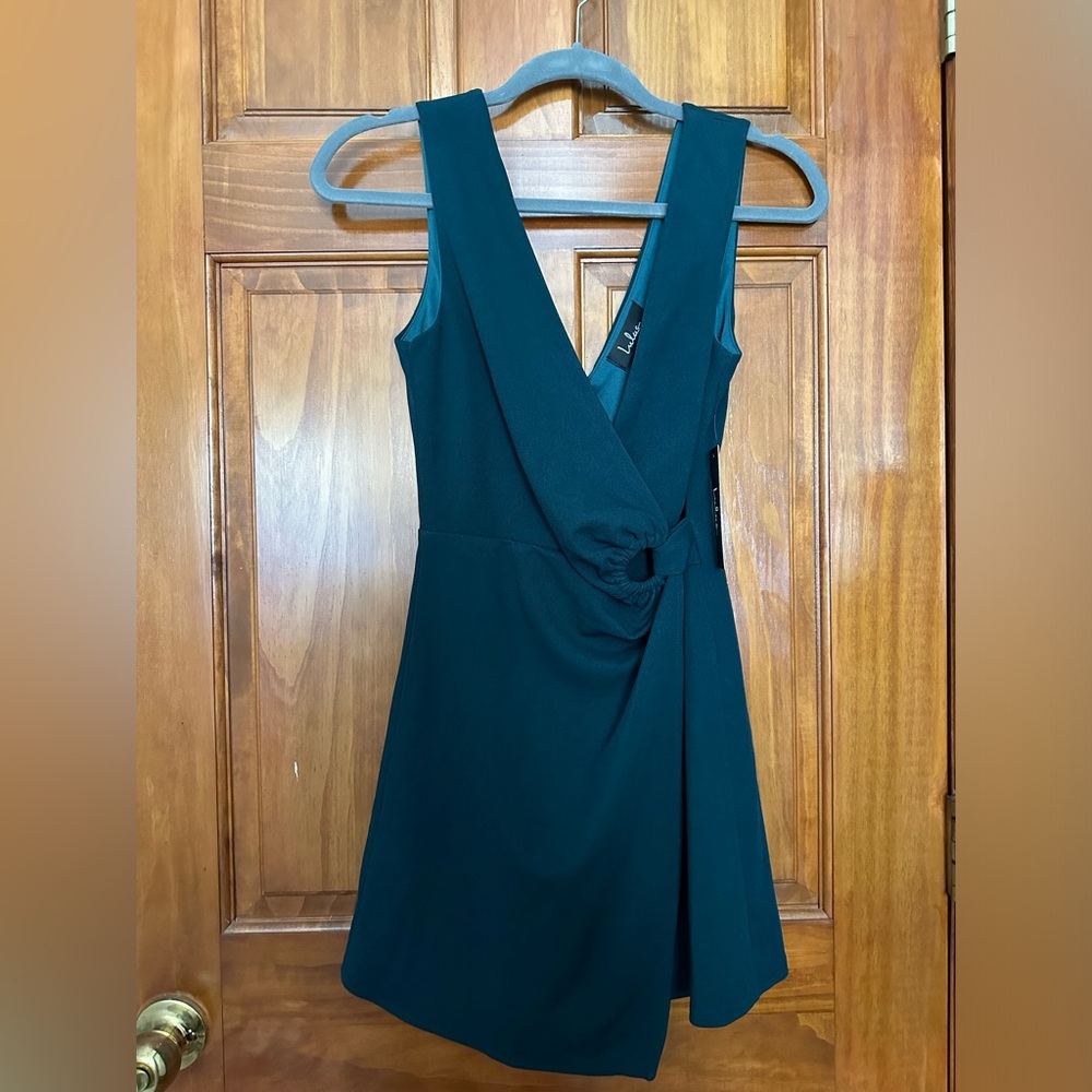 SALE: Lulus V neck dress XS NWT